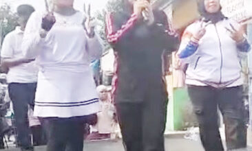 Istri Camat Purwasari
