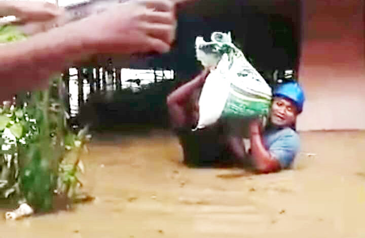 Banjir di Tamanmekar