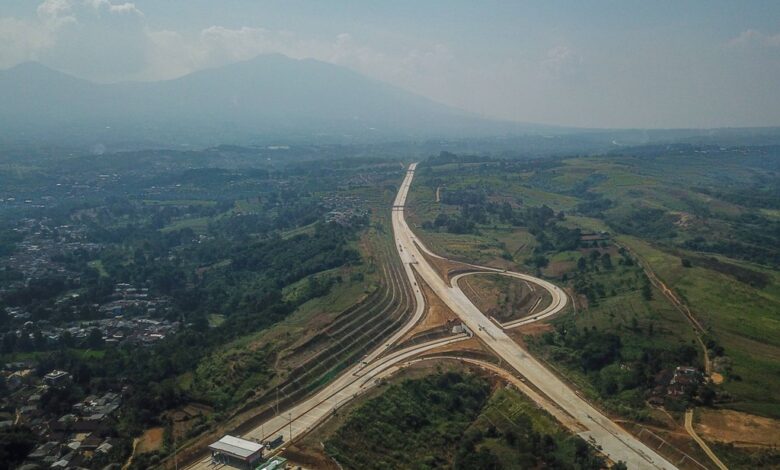 Jalan tol Bocimi