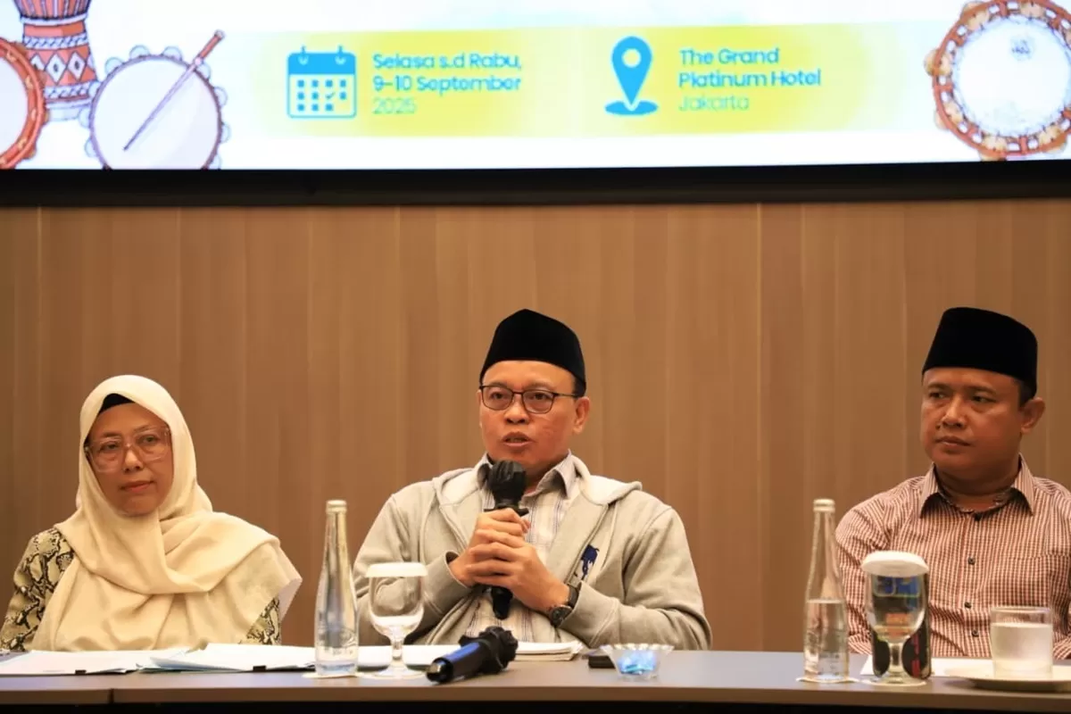 ISTIMEWA: Direktur Penerangan Agama Islam Kementerian Agama (Kemenag) Ahmad Zayadi (tengah).