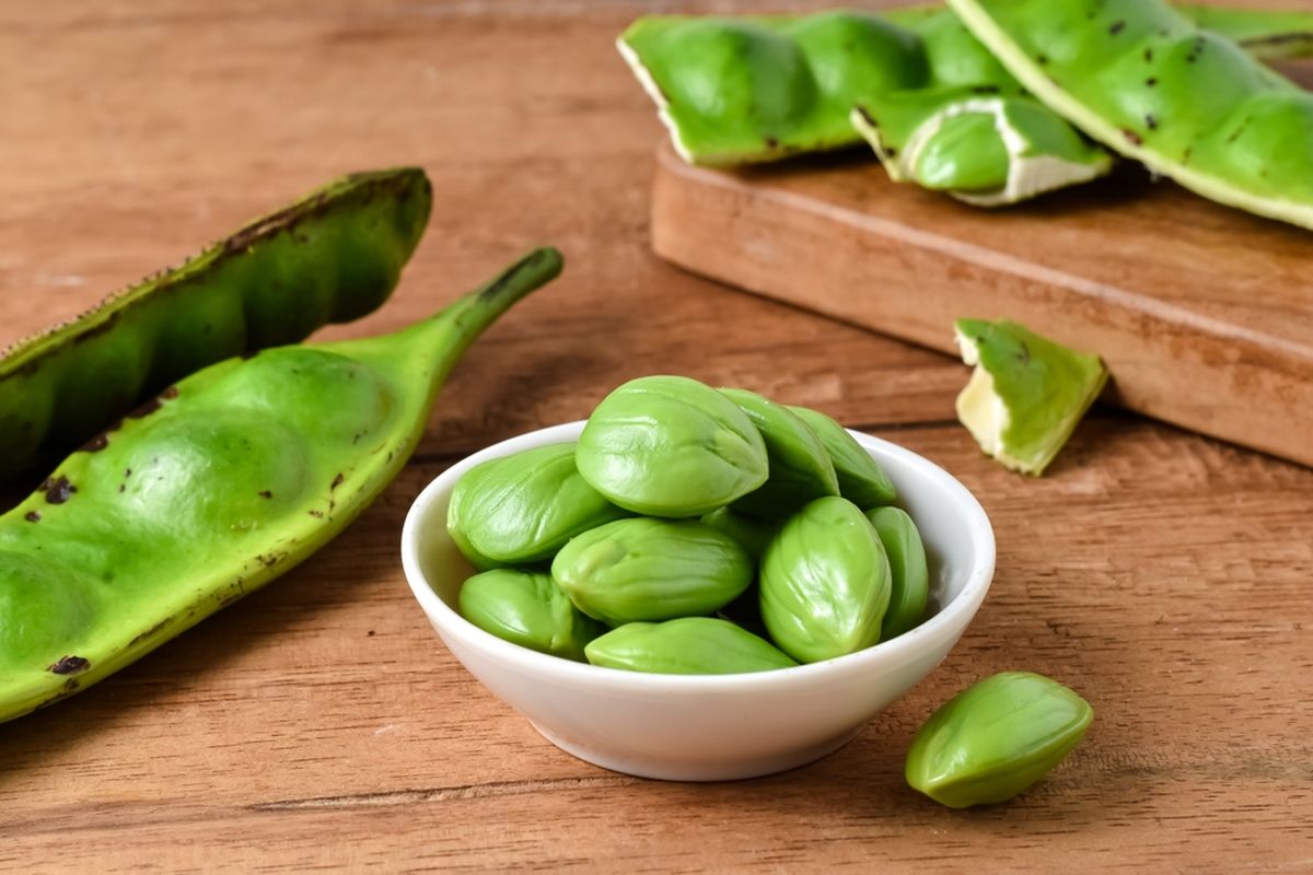 PTEAI: Petai bisa diolah menjadi cemilan berupa kerupuk.