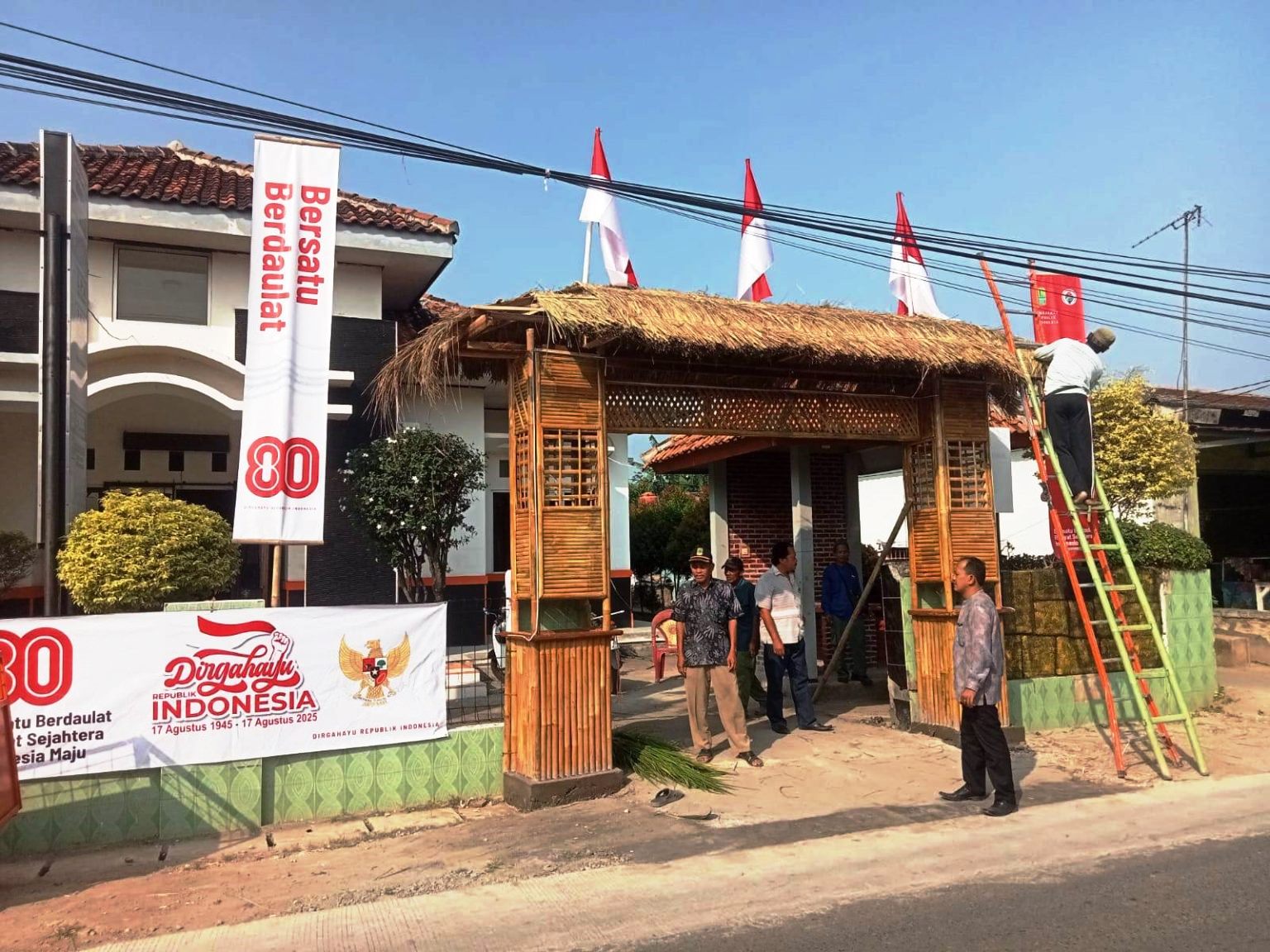 KANTOR DESA: Potret Kantor Desa Pasirawi, Kecamatan Rawamerta, Karawang.